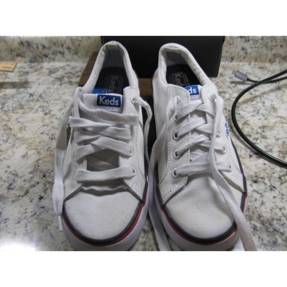 Keds sneakers, size 6 heavy duty cotton. Dryer markers on back of one shoe. - Picture 11 of 11
